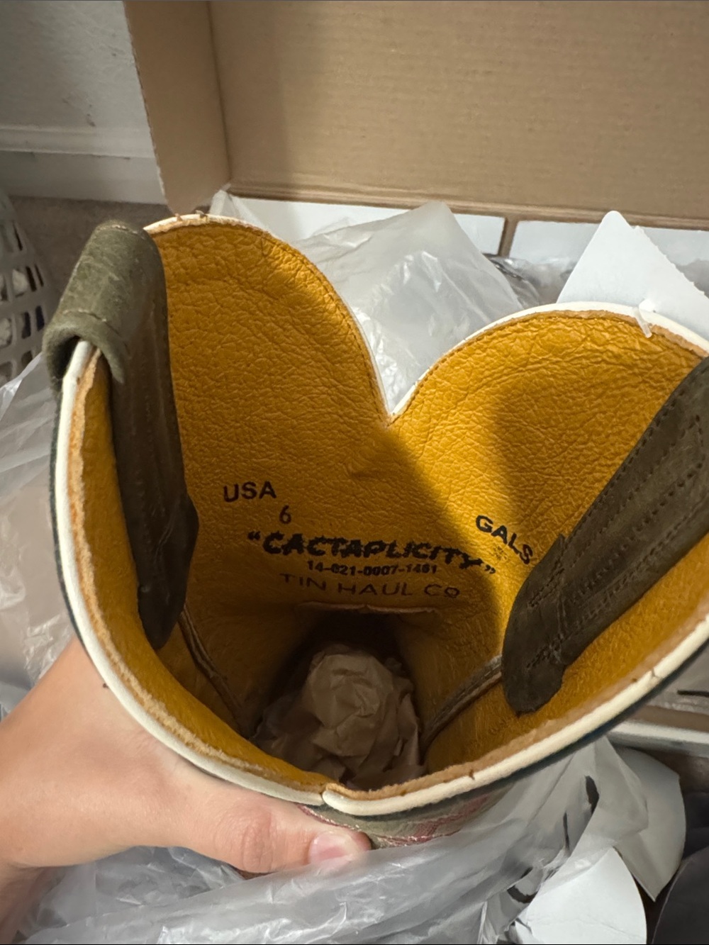 NIB Women’s Tin Haul Boots - Picture 4 of 4